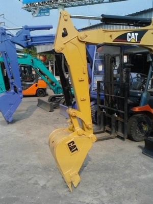 รถขุด CATERPILLAR. 303 CR