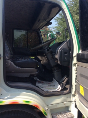 HINO ไฮเทค เครื่อง 210 แรงยาว 7 .20 ม. พร้อมเคน 3 ตัน กระบะต่อใหม่ เครื่องดี ครัทซีสวย รถสวยพร้อมใช้งาน ขาย 760,000 บาท ศุภากร 081-1903107 , 081-4252943