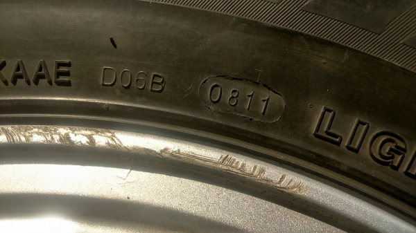 ขายเเม๊กเชฟโรเเลต พร้อมยาง 205/70/15 ปี2011 ขายเเม๊กเชฟโรเเลต พร้อมยาง 205/70/15 ปี2011