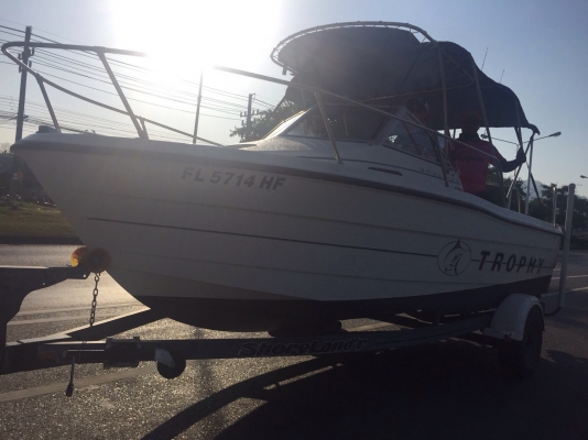 ขาย trophy.  18. ฟุต. 115 zusuki4.  พร้อมเล่น