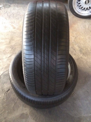 ขายยาง มิชลิน MICHELIN 225 50 17 ปี13 ดอกหนา90\% สภาพสวยไม่บวมไม่มีแตกลายงา ไม่มีปะ 1คู่ ราคา2300บาท รับประกันยางทุกเส้นยินดีคืนเงิน โทร0924462525โส กทม