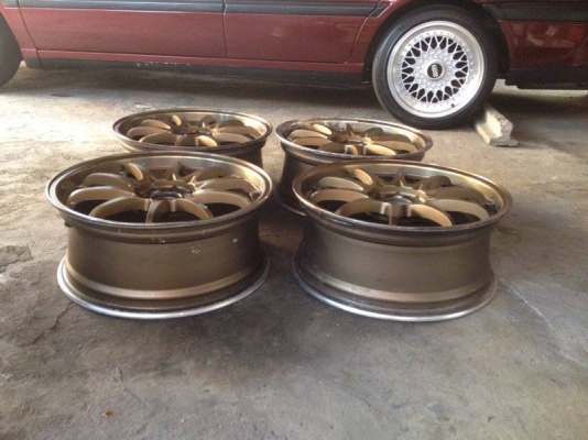 ขายแม็ก ce28 4รู100 ขอบ17 กว้าง7 et42 ไม่มีซ่อม เก็บสีขอบหน่อย จำนวน4วง ราคา6000บาท โทร0924462525โส กทม