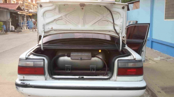 โตโยต้า (โดเรม่อน) เครื่อง4-A เครื่องหัวฉีดดีมาก ช่วงล่างดีแอร์เย็น วิทยุ  DVD MP3  กระจกไฟฟ้า พวงมาลัยเพาเวอร์ เซ็นทรัลล๊อก ดิสเบรค 4 ล้อ แก๊ส-น้ำมัน  (ทะเบียนแท้เดิม)