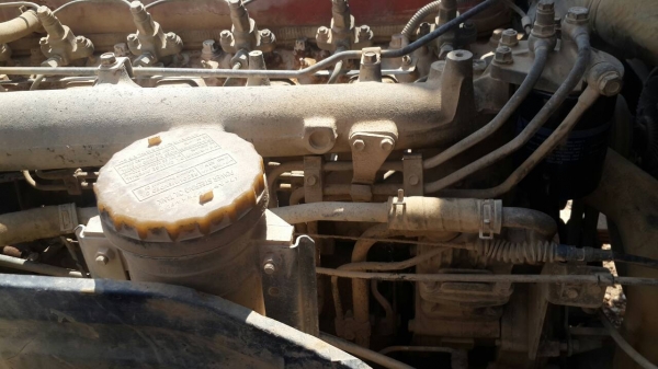 รถอีซูซุ  6  ล้อ โม่ปูน  FRR  175 แรงม้า. ปี 54.    สนใจติดต่อ  081 - 6079515