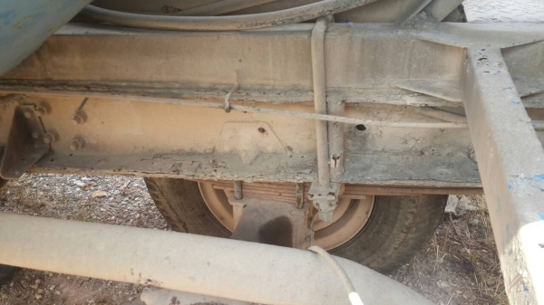 รถอีซูซุ  6  ล้อ โม่ปูน  FRR  175 แรงม้า. ปี 54.    สนใจติดต่อ  081 - 6079515