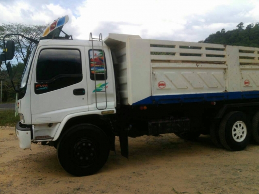 รถอีซูซุ 10 ล้อดั้ม FVZ เปลื่ยนเครื่อง 230 แรงม้า. ปี 39.     สนใจติดต่อ  081 - 6079515