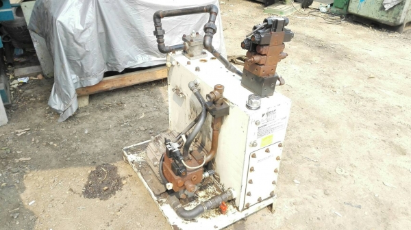Sell> ขายชุดปั้มไฮดรอลิค Power Unit Daikin มอเตอร์ 2 แรง พร้อมคอนโทรลไฟฟ้า
