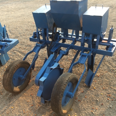 ขายคะเครื่องหยอดข้าวโพดพร้อมใช้สนใจโทร0820710619