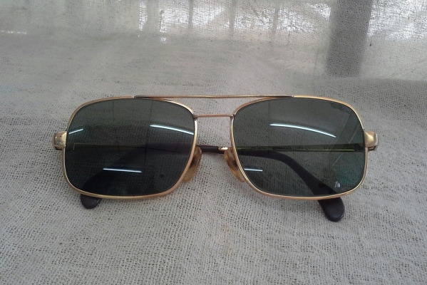 แว่นตาโกลด์ฟิลด์/บิดาของเรย์-แบน  BAUSCH &amp; LOMB made in Australia