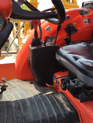 รถไถมือสองราคาถูก m8540 รถไถมือสองราคาถูก m8540