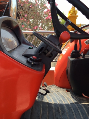 รถไถมือสองราคาถูก m8540 รถไถมือสองราคาถูก m8540