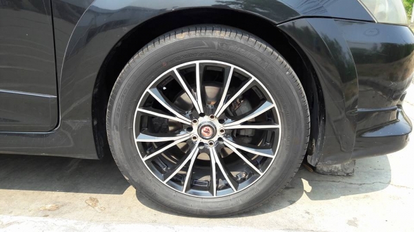 ขายด่วนโตโยต้าวิชรถครอบครัวราคาประหยัด