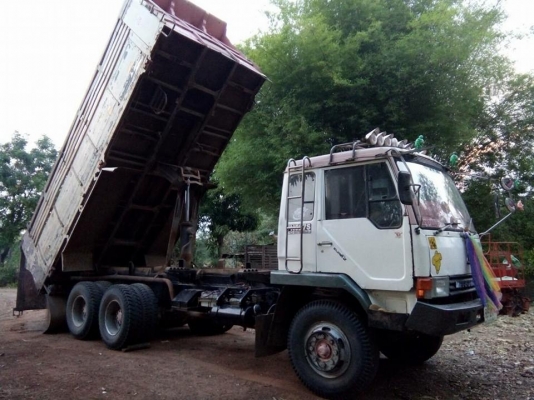 ขาย10ล้อ2เพลา FUSO 195 เกียร์อีตั้น แชชซีสวยกระบะเนียม มีบาร์อ้อย แอร์เย็น พร้อมวิ่งอ้อยมัน ขาย10ล้อ2เพลา FUSO 195 เกียร์อีตั้น แชชซีสวยกระบะเนียม มีบาร์อ้อย แอร์เย็น พร้อมวิ่งอ้อยมัน