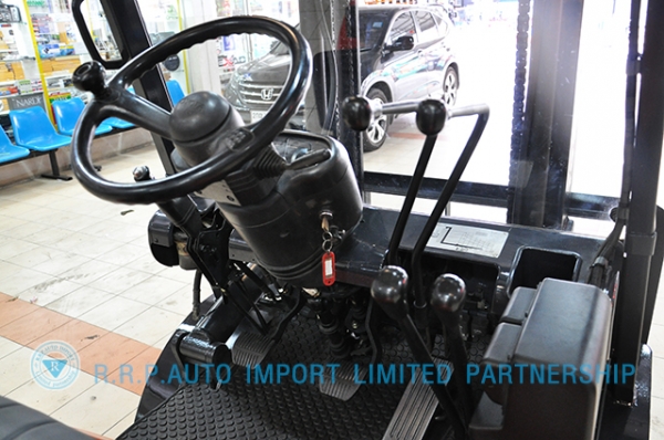 ขายรถโฟล์คลิฟท์มือสอง TOYOTA รุ่น 6FG25-30251 ราคา 295,000 บาท สภาพเดิมจากญี่ปุ่น