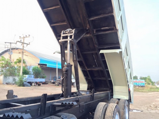 แสงฟ้าเต๊นท์รภ////รถ10ล้อดั้ม 2เพลา HINO-FR274 เครื่องEK100-260 เบรกแห้ง