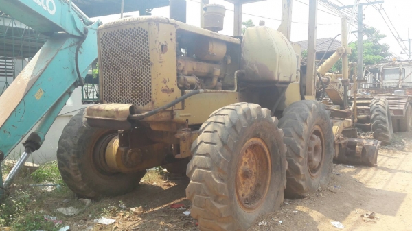 ขายถูกรถเกรด CAT 12E สภาพพร้อมใช ขายถูกรถเกรด CAT 12E สภาพพร้อมใช