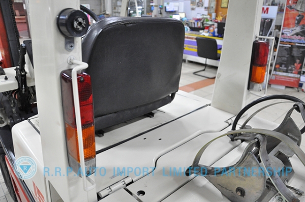 ขายรถโฟล์คลิฟท์มือสอง NISSAN รุ่น H01-004203 ราคา155,000 บาทนำเข้าจากประเทศญี่ปุ่น 100\% ไม่เคยใช้งานในประเทศไทย