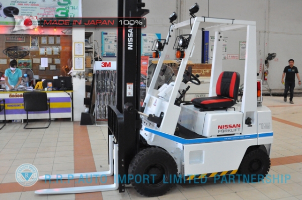 ขายรถโฟล์คลิฟท์มือสอง NISSAN รุ่น H01-004203 ราคา155,000 บาทนำเข้าจากประเทศญี่ปุ่น 100\% ไม่เคยใช้งานในประเทศไทย