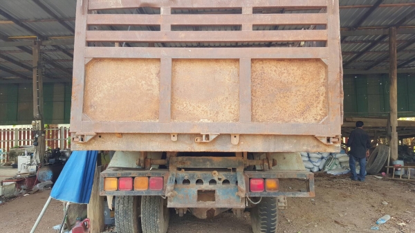 ขาย 10 ล้อดั้ม 2 เพลา FVZ12MY วางเครื่อง 6SD1 โบอินเตอร์  270 แรงม้า เกียร์ Easton ช่วงล่าง 240 คัสซีสวยจัดตลอดเส้น เบรคทิฟฟี่ ทะเบียนเต็มพร้อมโอน ราคาต่อรองได้