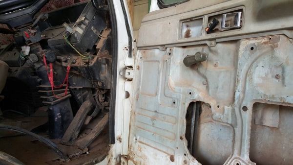 ขาย 10 ล้อดั้ม 2 เพลา FVZ12MY วางเครื่อง 6SD1 โบอินเตอร์  270 แรงม้า เกียร์ Easton ช่วงล่าง 240 คัสซีสวยจัดตลอดเส้น เบรคทิฟฟี่ ทะเบียนเต็มพร้อมโอน ราคาต่อรองได้