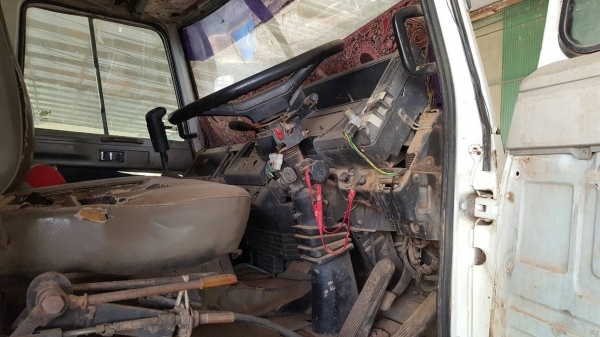 ขาย 10 ล้อดั้ม 2 เพลา FVZ12MY วางเครื่อง 6SD1 โบอินเตอร์  270 แรงม้า เกียร์ Easton ช่วงล่าง 240 คัสซีสวยจัดตลอดเส้น เบรคทิฟฟี่ ทะเบียนเต็มพร้อมโอน ราคาต่อรองได้