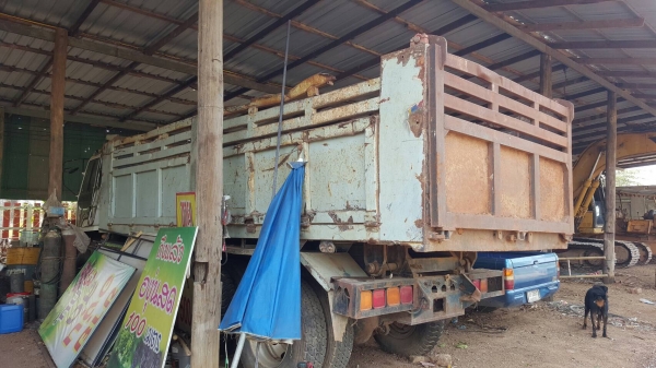 ขาย 10 ล้อดั้ม 2 เพลา FVZ12MY วางเครื่อง 6SD1 โบอินเตอร์  270 แรงม้า เกียร์ Easton ช่วงล่าง 240 คัสซีสวยจัดตลอดเส้น เบรคทิฟฟี่ ทะเบียนเต็มพร้อมโอน ราคาต่อรองได้