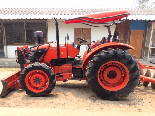 ขายรถไถM7040 พร้อมอุปกรณ์