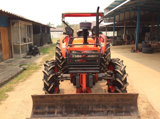 ขายรถไถM7040 พร้อมอุปกรณ์ ขายรถไถM7040 พร้อมอุปกรณ์