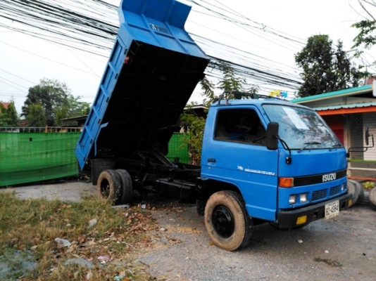 ขายรถดั้มหกล้ออีซู NPR -เครื่อง 4BE1- 110แรงม้า ดั้มยิงหลังFหน้า Fหลัง รถปี2545