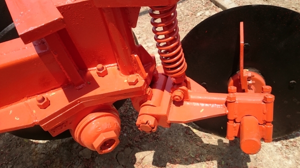 ขายผาน CMT.  6*24  โครงหนาหนัก สภาพเหมือนใหม่ ใช้งานครั้งเดียว เก่าเก็บ เลยพ่นสีใหม่  ใบเต็ม รูสลักยังสวย ใส่รถ50-60 แรง