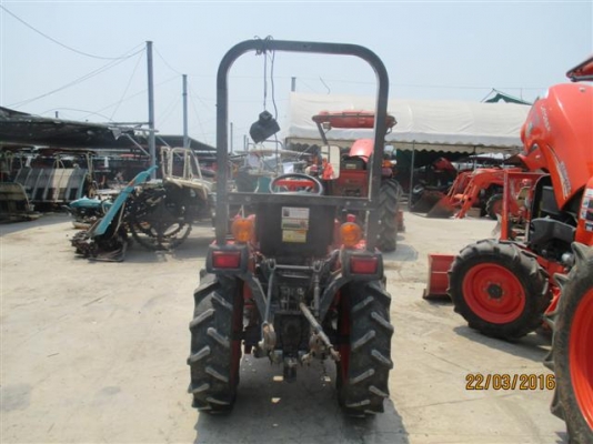ฟรีดาวน์ KUBOTA MAX B2140 รถปี 58 พร้อมใบดัน ชั่วโมงน้อย