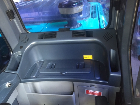 KOBELCO SK200-8 Super X (เจ้าของขายเอง) ซีเรียล 9,XXX 4,XXX ชั่วโมง รถปี 2013สภาพสวย เดิมทั้งคัน พร้อมใช้งาน เอกสาร INVOICE ราคา 2,690,000 บาท สนใจติดต่อ 0890854790 ด่วนค่ะ