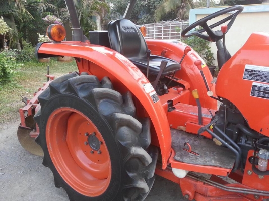 คูโบต้า L3008 4 WD ใบมีดตราช้าง ผาน 5 ช้าง ทำงาน 470ชั่วโมง..เล่มทะเบียนพร้อม