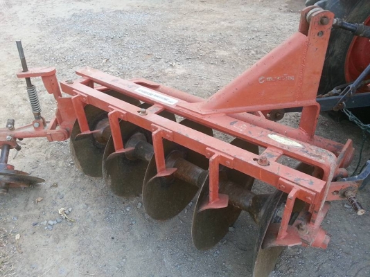 คูโบต้า L3008 4 WD ใบมีดตราช้าง ผาน 5 ช้าง ทำงาน 470ชั่วโมง..เล่มทะเบียนพร้อม