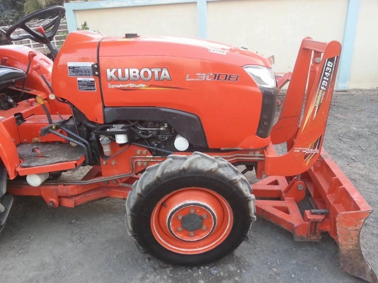 คูโบต้า L3008 4 WD ใบมีดตราช้าง ผาน 5 ช้าง ทำงาน 470ชั่วโมง..เล่มทะเบียนพร้อม