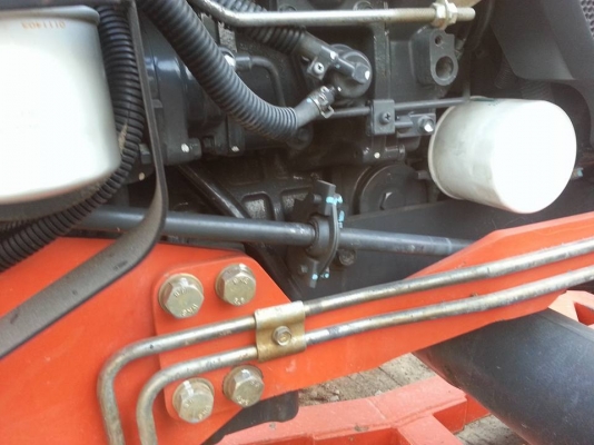 คูโบต้า L3008 4 WD ใบมีดตราช้าง ผาน 5 ช้าง ทำงาน 470ชั่วโมง..เล่มทะเบียนพร้อม