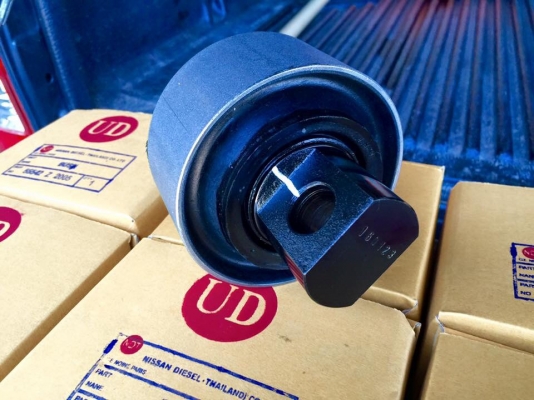 ลูกหมากเพลาแท้ UD