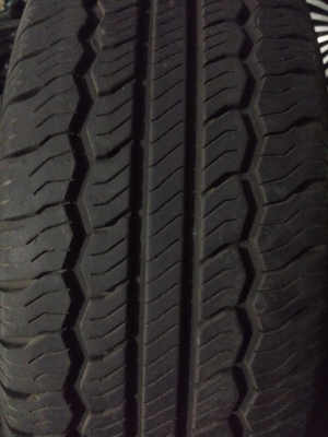 ยางถอดจากรถป้ายแดง 215-70-16 สภาพดีใช้คุ้ม