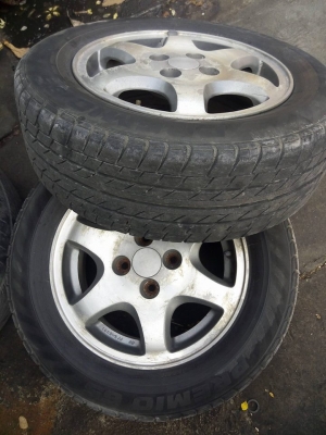 แม็กเดิมติดรถ 4 รู 100 ใส่รถได้หลายรุ่น 4 วงพร้อมยาง