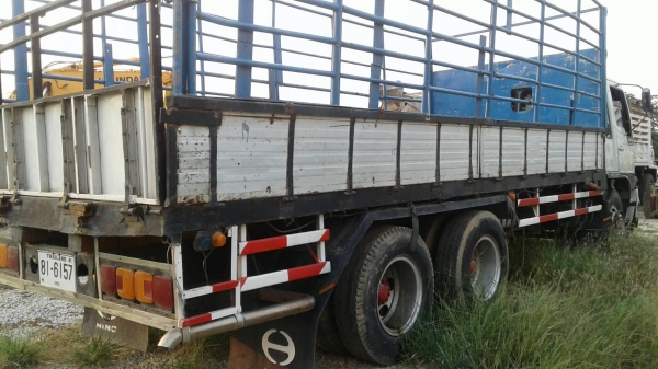 สิบล้อ ฮีโน่  FF3H195ช่วงยาว7.20ม เพาเดียว สภาพดีสวยพร้อมใช้งาน เล่ม ทะเบียนพร้อมโอน