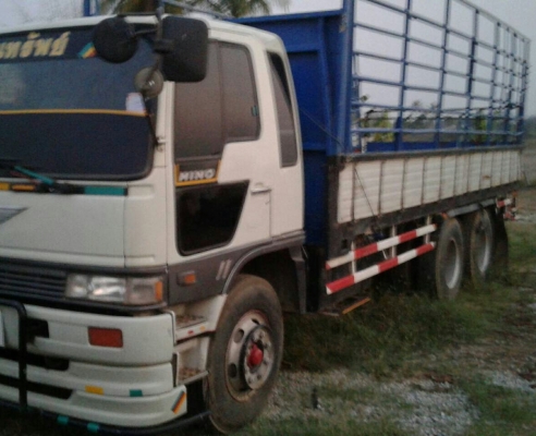 สิบล้อ ฮีโน่  FF3H195ช่วงยาว7.20ม เพาเดียว สภาพดีสวยพร้อมใช้งาน เล่ม ทะเบียนพร้อมโอน