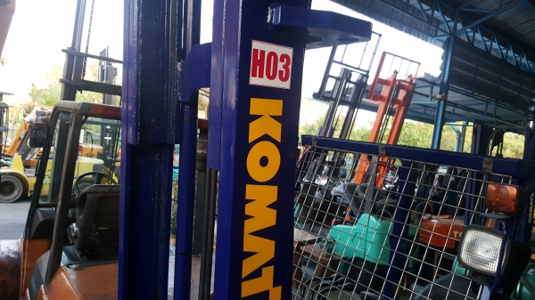 แหล่งรวมรถโฟลค์ลิฟท์งาเทฮิ้งค์ฟอร์คงากระดกเทได้สำหรับตักยางก้อนยางพาราและยางถ้วย