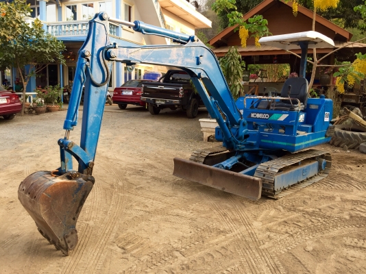 KOBELCO SK027 ขนาดPC-30 เครื่อง 3 สูบ<เทอร์โบ>รถเก่านอกมีเอกสาร☎️ติดต่อ 085-5632278 (ราคาต่อรองได้)