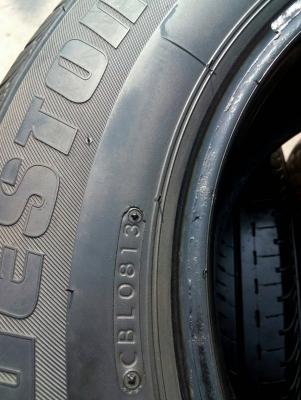 215/70R15 BRIDGESTONE DURAVIS R611 ชุด 4 เส้น สวย ดอกหนาครับ tel.081-427-3941 ไอดีไลน์ 0814273941 215/70R15 BRIDGESTONE DURAVIS R611 ชุด 4 เส้น สวย ดอกหนาครับ tel.081-427-3941 ไอดีไลน์ 0814273941