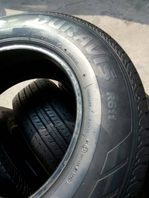 215/70R15 BRIDGESTONE DURAVIS R611 ชุด 4 เส้น สวย ดอกหนาครับ tel.081-427-3941 ไอดีไลน์ 0814273941 215/70R15 BRIDGESTONE DURAVIS R611 ชุด 4 เส้น สวย ดอกหนาครับ tel.081-427-3941 ไอดีไลน์ 0814273941