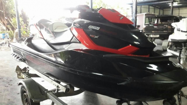 ขายด่วนjet ski seadoo 260 ปี2011พร้อมเทรเล่อร์