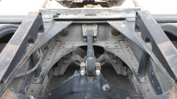 หัวลาก ฮีโน่ 380