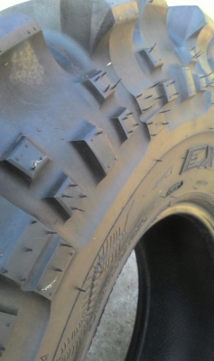 ขาย ยางลุย ตะขาบ SIMEX 36 R16