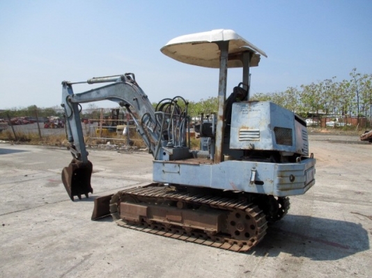 KOBOTA  KH-11 ขนาด PC-30 เครื่อง 3 สูบรถเก่านอกแท้100\%มีเอกสารใบอินวอยพร้อม☎️ติดต่อ 085-5632278 (ราคาต่อรองได้)