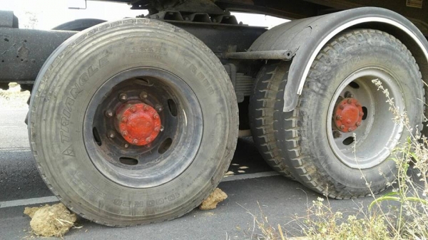 ขายรถหัวลาก เครื่อง260แรง EK100 เครื่องดี 2เพลา รถสวยแอร์เย็น เอกสารพร้อมโอน สนใจโทร 090-8588220คุณนะ 093-3258446คุณบิว หรือเข้าดูสินค้าอื่นๆได้ที่ www.truck.in.th/498 หรือเพจFacebook ณรงค์ ซื้อขายรถมือสอง (เว็บไซต์ส่วนตัว) หรือFacebook คุณนะ รถบรรทุก